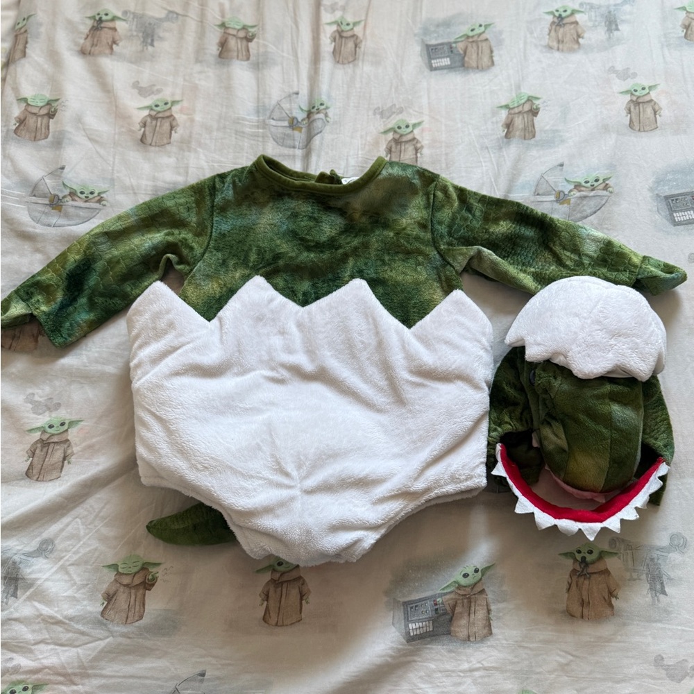 Pottery Barn Kids Green and White Dinosaur Egg Halloween Costume